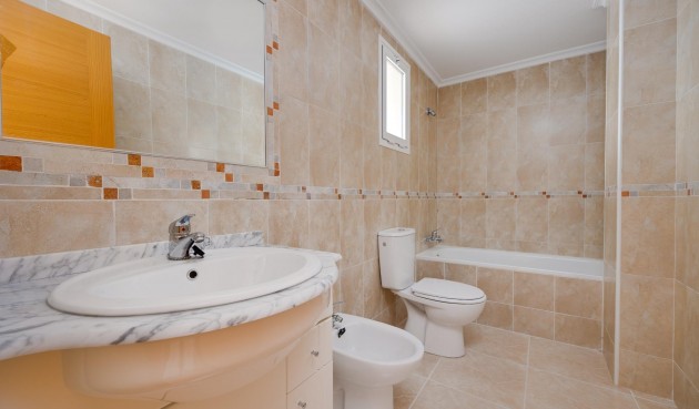 Återförsäljning - Apartment -
San Fulgencio - centro