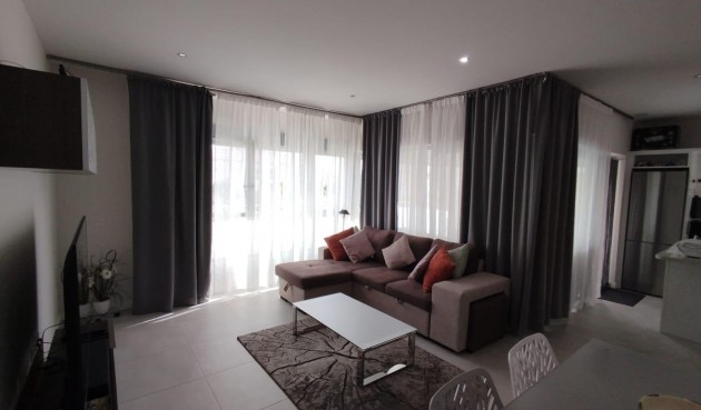 Resale - Apartment -
Orihuela Costa - Los Dolses
