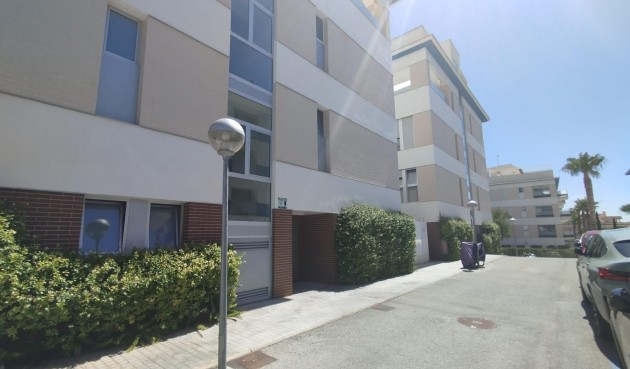 Resale - Apartment -
Orihuela Costa - Los Dolses