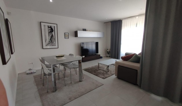Resale - Apartment -
Orihuela Costa - Los Dolses