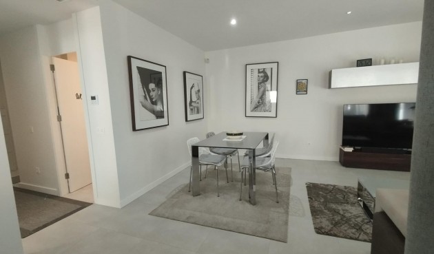Resale - Apartment -
Orihuela Costa - Los Dolses