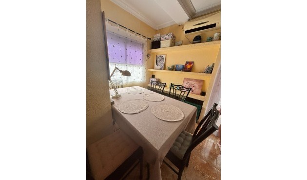 Resale - Apartment -
Torrevieja - Estacion De Autobuses