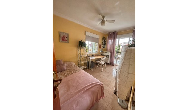 Resale - Apartment -
Torrevieja - Estacion De Autobuses
