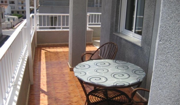 Resale - Apartment -
Torrevieja - Estacion De Autobuses