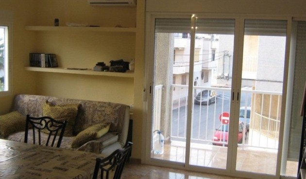 Resale - Apartment -
Torrevieja - Estacion De Autobuses