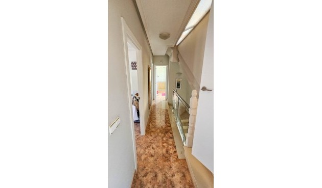 Återförsäljning - Villa -
Orihuela Costa - Cabo Roig