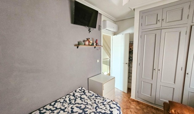 Återförsäljning - Villa -
Orihuela Costa - Cabo Roig