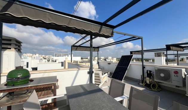 Återförsäljning - Villa -
Orihuela Costa - Villamartín-las Filipinas