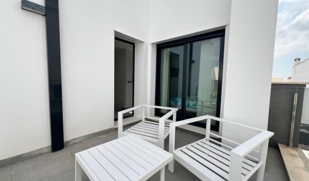 Återförsäljning - Villa -
Orihuela Costa - Villamartín-las Filipinas