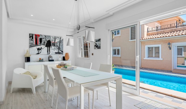 Återförsäljning - Villa -
Torre de la Horadada - Costa Blanca