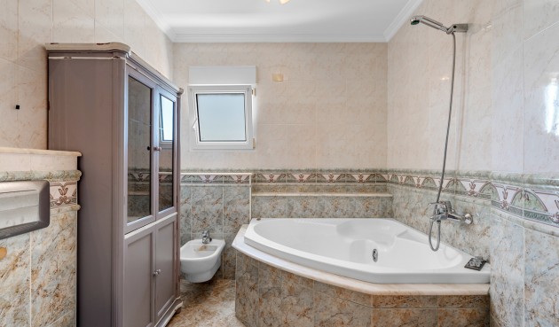 Återförsäljning - Villa -
Torre de la Horadada - Costa Blanca