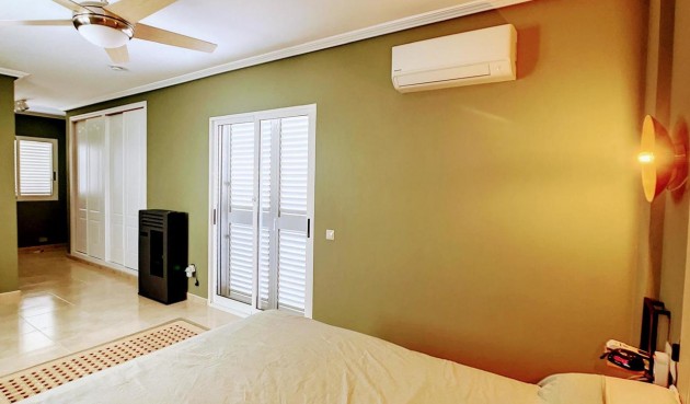 Reventa - Villa -
Pinar de Campoverde - Inland