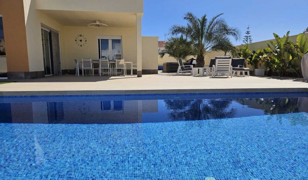 Reventa - Villa -
Torrevieja - Costa Blanca