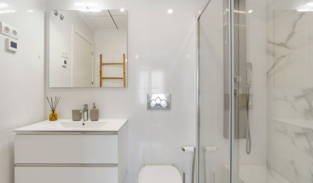 Återförsäljning - Town House -
Villamartin - Costa Blanca