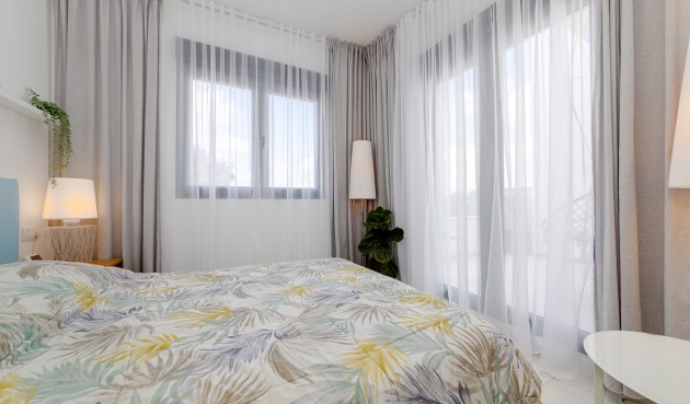 Återförsäljning - Town House -
Villamartin - Costa Blanca
