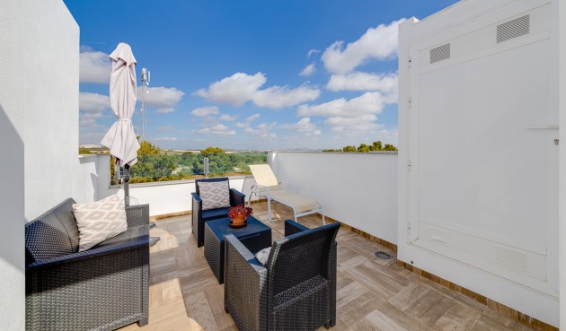 Återförsäljning - Town House -
Villamartin - Costa Blanca