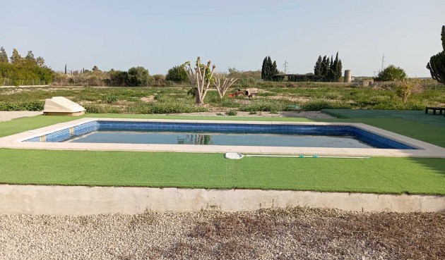 Resale - Villa -
San Miguel de Salinas - Inland