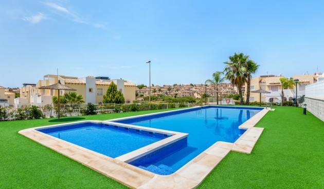 Återförsäljning - Apartment -
Villamartin - Costa Blanca