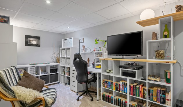 Reventa - Town House -
San Miguel de Salinas - Inland