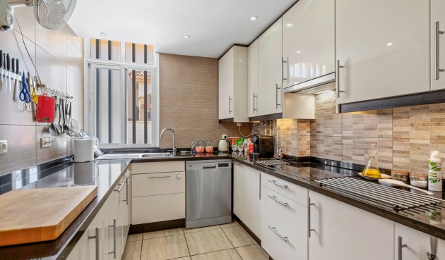 Reventa - Town House -
San Miguel de Salinas - Inland