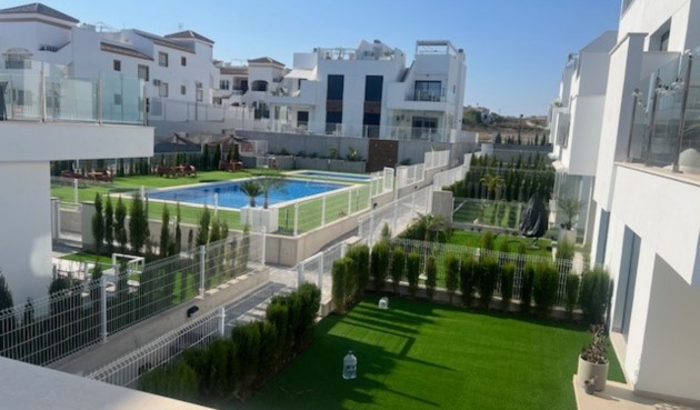 Återförsäljning - Villa -
Los Montesinos - Costa Blanca