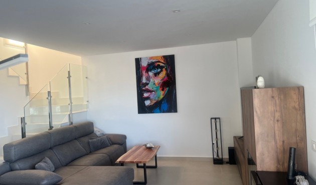 Återförsäljning - Villa -
Los Montesinos - Costa Blanca