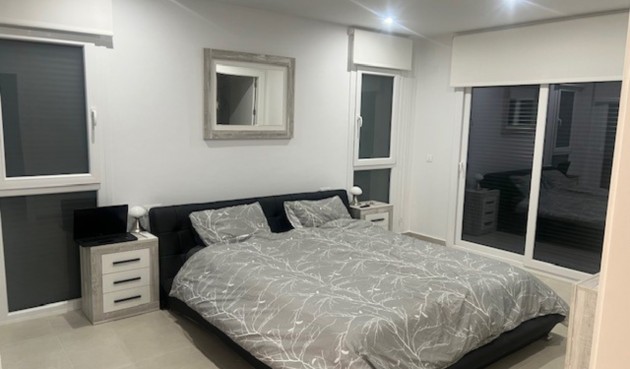Återförsäljning - Villa -
Los Montesinos - Costa Blanca