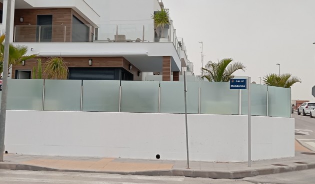 Återförsäljning - Villa -
Los Montesinos - Costa Blanca
