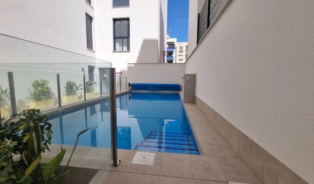 Brukt - Toppleilighet -
Torrevieja - Playa del Cura