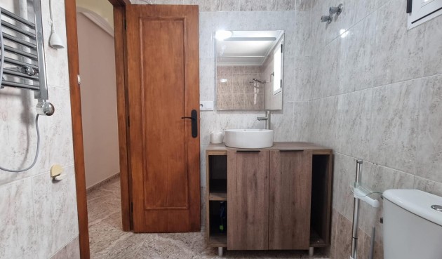 Brukt - Apartment -
Torrevieja - Acequion
