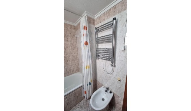 Brukt - Apartment -
Torrevieja - Acequion