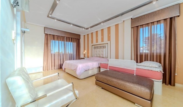 Brukt - Villa -
Torrevieja - Torre La Mata