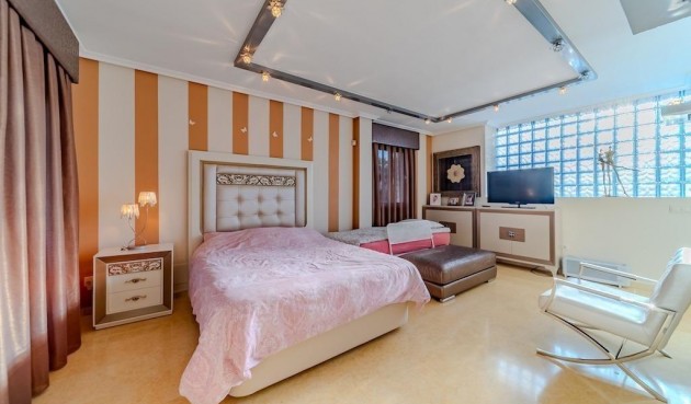 Brukt - Villa -
Torrevieja - Torre La Mata