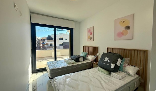 Brukt - Toppleilighet -
Orihuela Costa - PAU 8