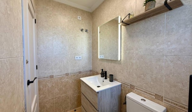 Brukt - Apartment -
Guardamar del Segura - Puerto