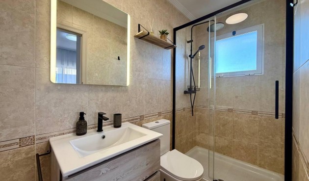Brukt - Apartment -
Guardamar del Segura - Puerto