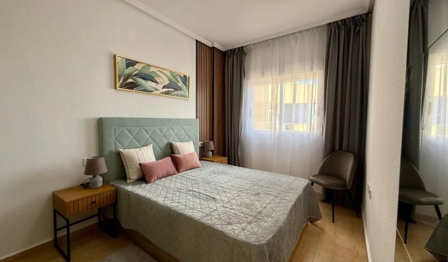 Brukt - Apartment -
Guardamar del Segura - Puerto