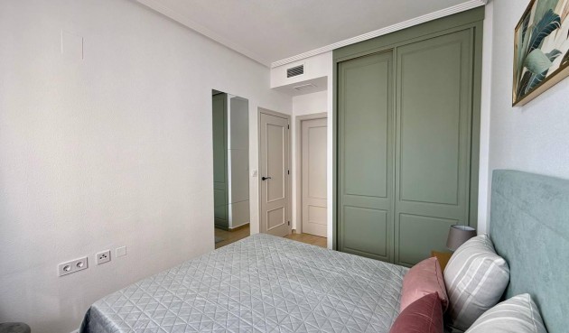 Brukt - Apartment -
Guardamar del Segura - Puerto