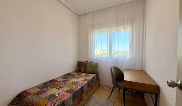 Brukt - Apartment -
Guardamar del Segura - Puerto