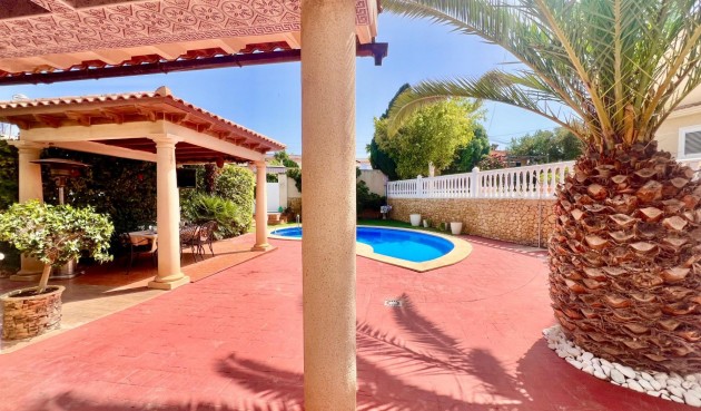 Brukt - Villa -
Torrevieja - Los Balcones - Los Altos del Edén