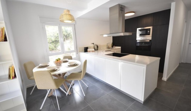 Brukt - Apartment -
Orihuela Costa - Campoamor
