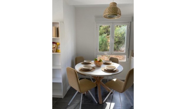 Brukt - Apartment -
Orihuela Costa - Campoamor