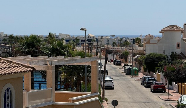 Brukt - Villa -
Orihuela Costa - Playa Flamenca