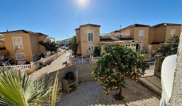 Brukt - Villa -
Orihuela Costa - Playa Flamenca
