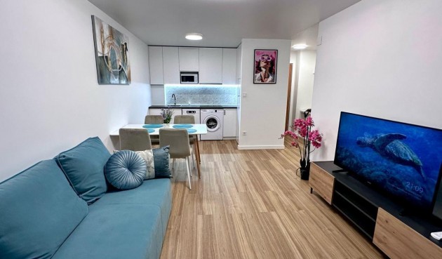 Brukt - Apartment -
Torrevieja - Estacion De Autobuses
