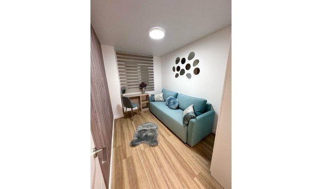 Brukt - Apartment -
Torrevieja - Estacion De Autobuses