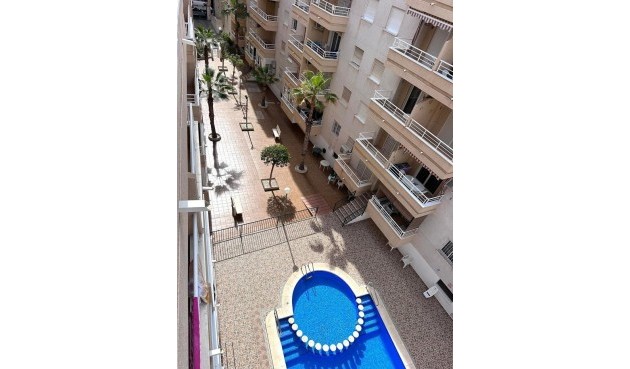 Brukt - Apartment -
Torrevieja - Estacion De Autobuses