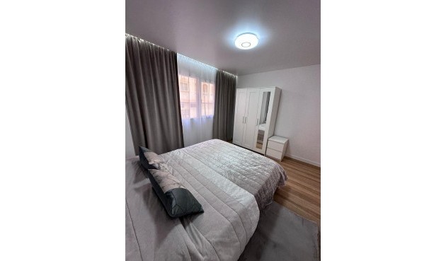 Brukt - Apartment -
Torrevieja - Estacion De Autobuses