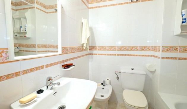 Brukt - Apartment -
Torrevieja - Acequion