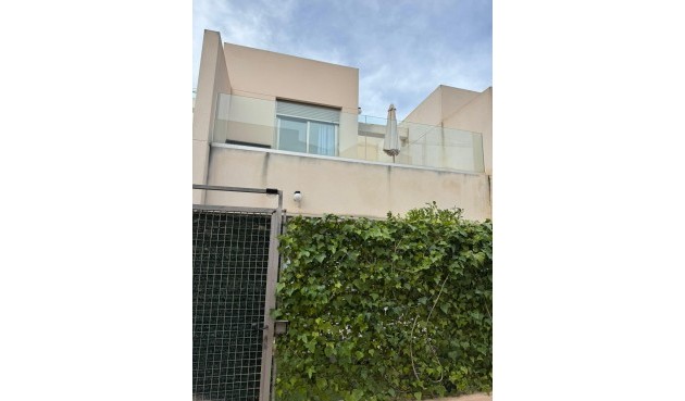 Brukt - Town House -
Torrevieja - Punta Prima